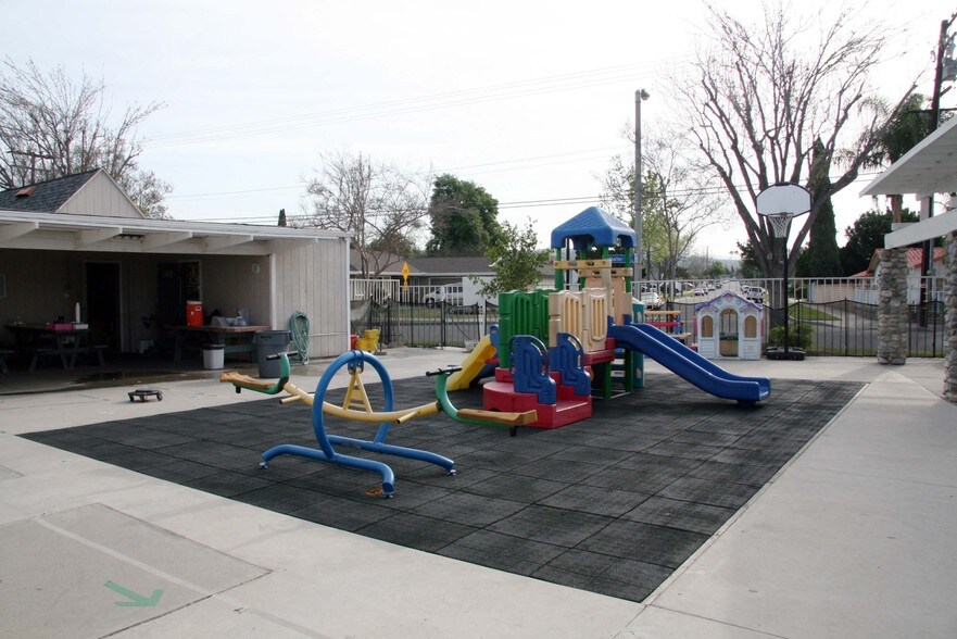 More Photos Of 2261 N Orange Olive Rd, Orange Religious Facility For Sale