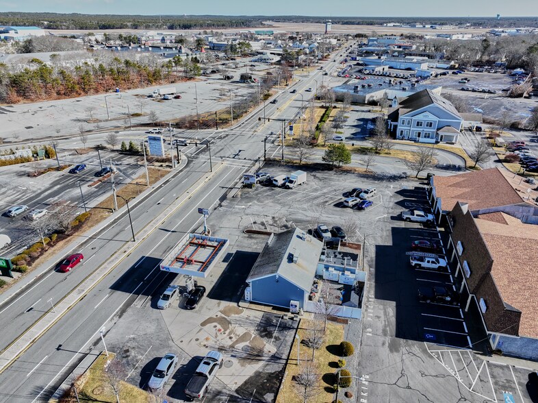 More Photos Of 199 Falmouth Rd, Hyannis Service Station For Sale