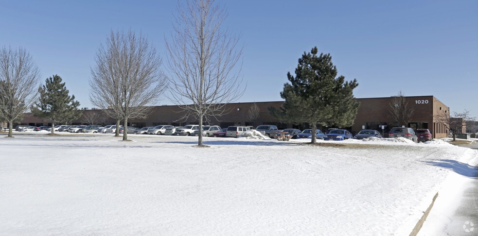 More Photos Of 1020 James Dr, Hartland Light Manufacturing For Lease