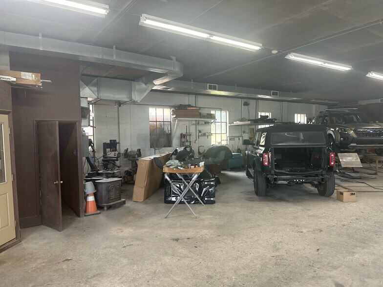 More Photos Of 14 Mill St, Stewartstown Service For Sale