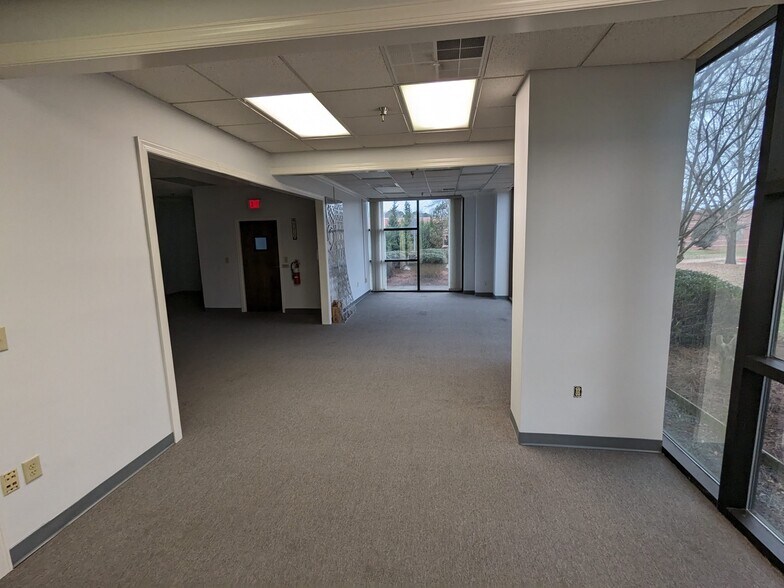 More Photos Of 467 Lakeshore Pky, Rock Hill Distribution For Lease