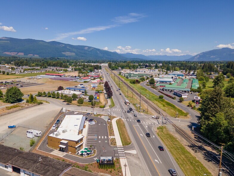 More Photos Of 1102 State Rte 20, Sedro Woolley General Retail For Lease