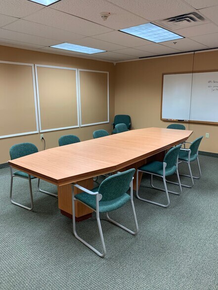 More Photos Of 3071 Bordentown Ave, Parlin Schools For Sale