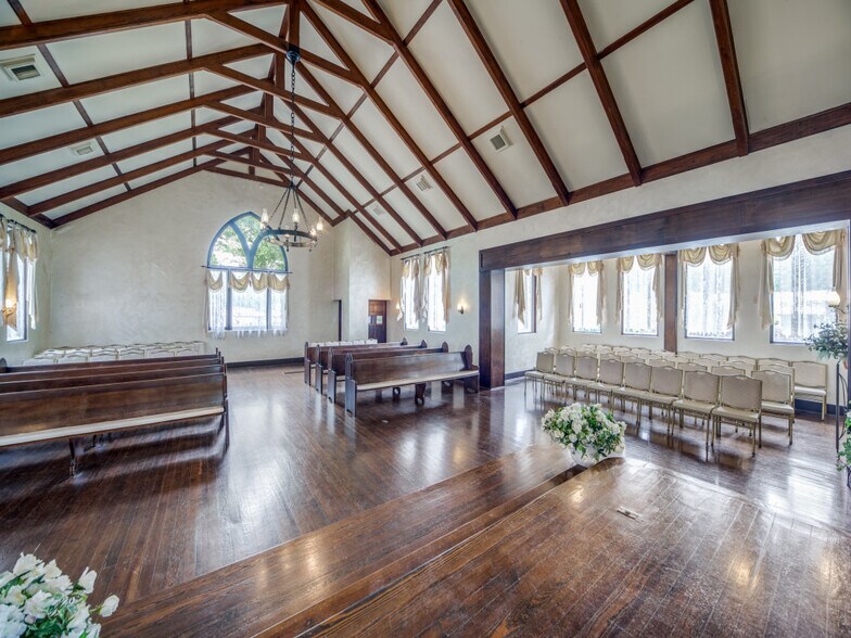 More Photos Of 331 Fifth St, Comfort Religious Facility For Lease