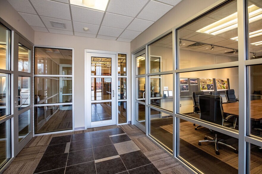 More Photos Of 410 Bradford St, Gainesville Office For Sale