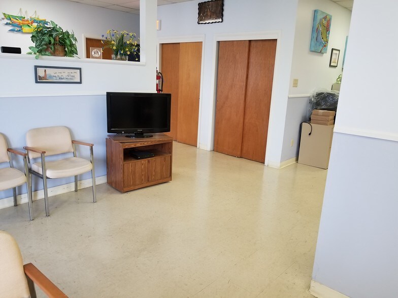 More Photos Of 1121 Route 47, Rio Grande Freestanding For Sale