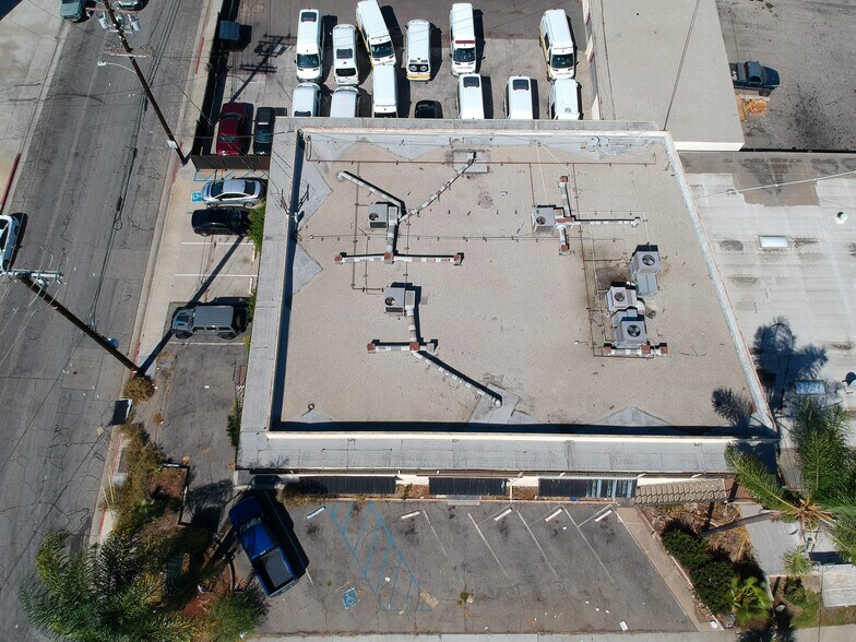 More Photos Of 11751 Slauson Ave, Santa Fe Springs Light Distribution For Lease