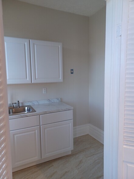 More Photos Of 1830 N Pearl St, Jacksonville Office Residential For Lease