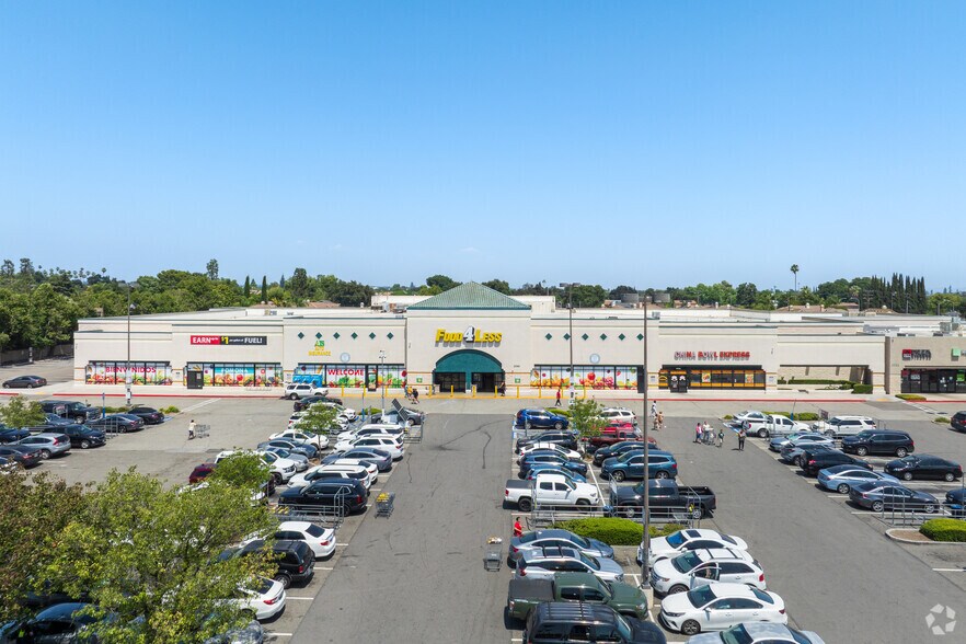 More Photos Of 2090 S Garey Ave, Pomona General Retail For Sale