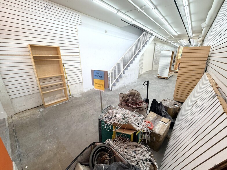 More Photos Of 525-529 Los Angeles St, Los Angeles Unknown For Lease