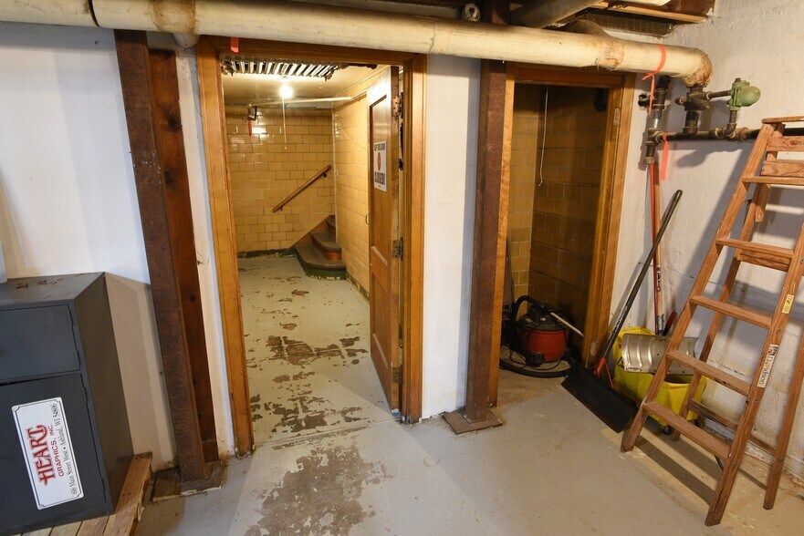 More Photos Of 316 Main Street West, Ashland Storefront Retail Office For Sale