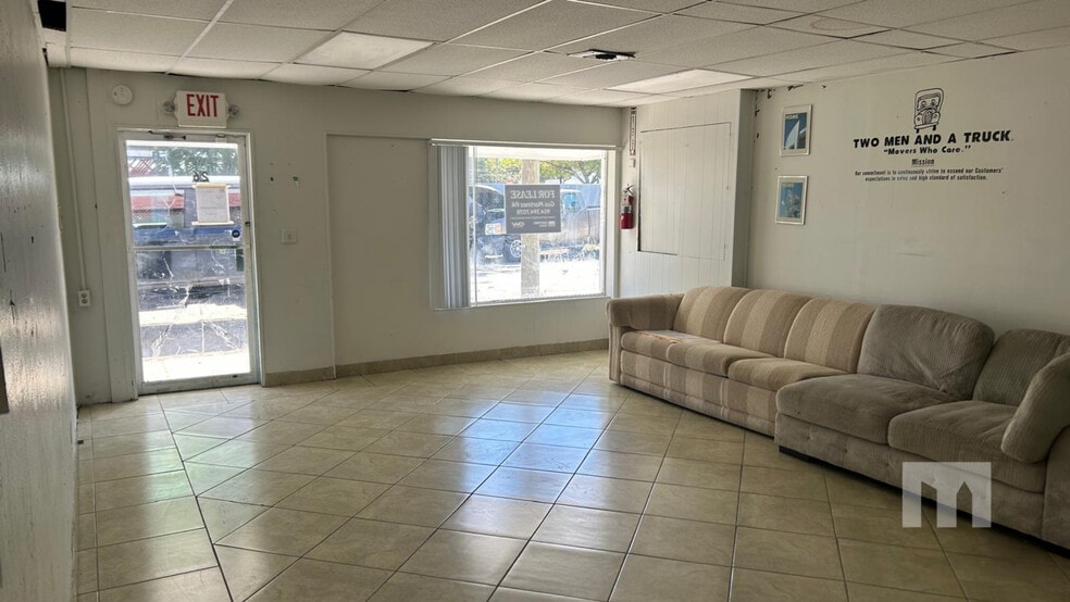 More Photos Of 100 NW 1st St, Hallandale Beach Storefront Retail Office For Lease