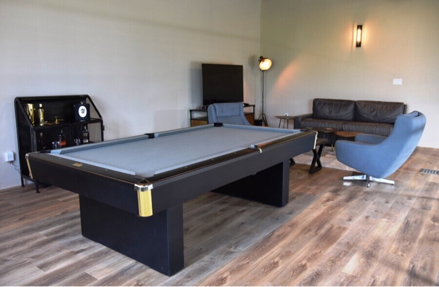 More Photos Of 940 McKinley Pky, Delano Light Manufacturing For Sale