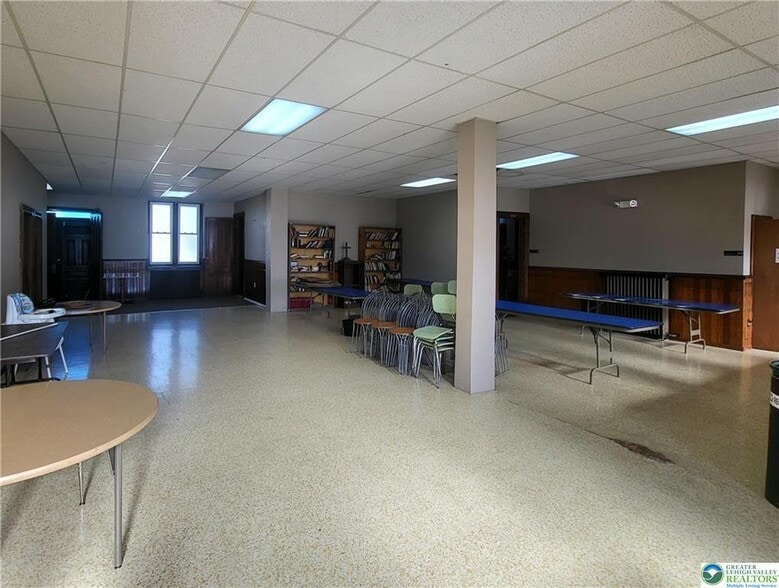 More Photos Of 425-429 Walnut St, Catasauqua Religious Facility For Sale