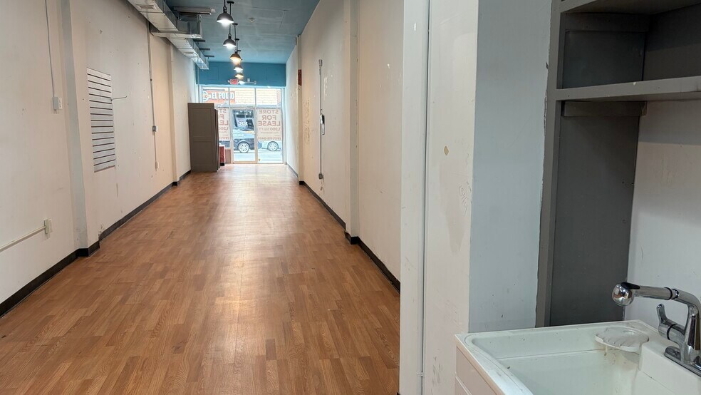 More Photos Of 1023 Stuyvesant Ave, Union Township Storefront For Lease