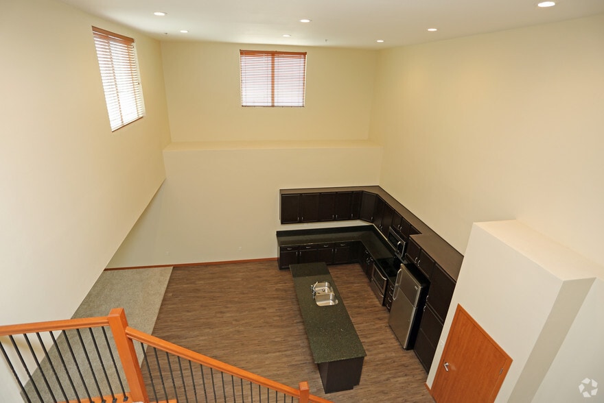 More Photos Of 401 N Washington St, Green Bay Apartments For Sale