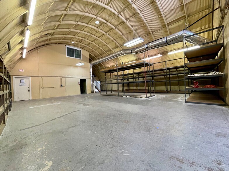 More Photos Of 821 W Main St, El Cajon Flex For Lease