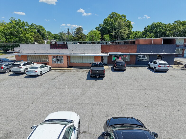 More Photos Of 411 National Hwy, Thomasville Hotel For Sale