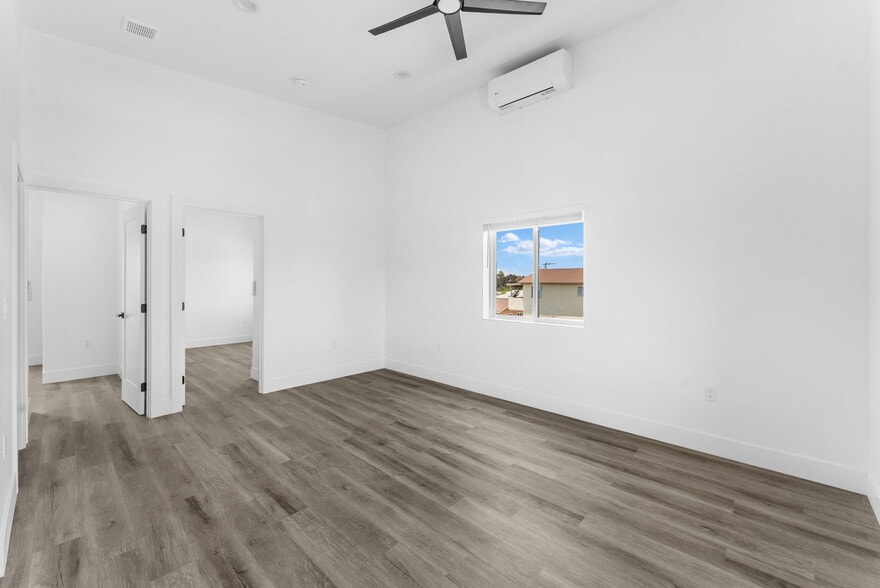 More Photos Of 2722 Nye St, San Diego Apartments For Sale