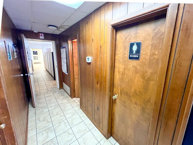 More Photos Of 3115 Francis Ave, Midland Industrial For Lease