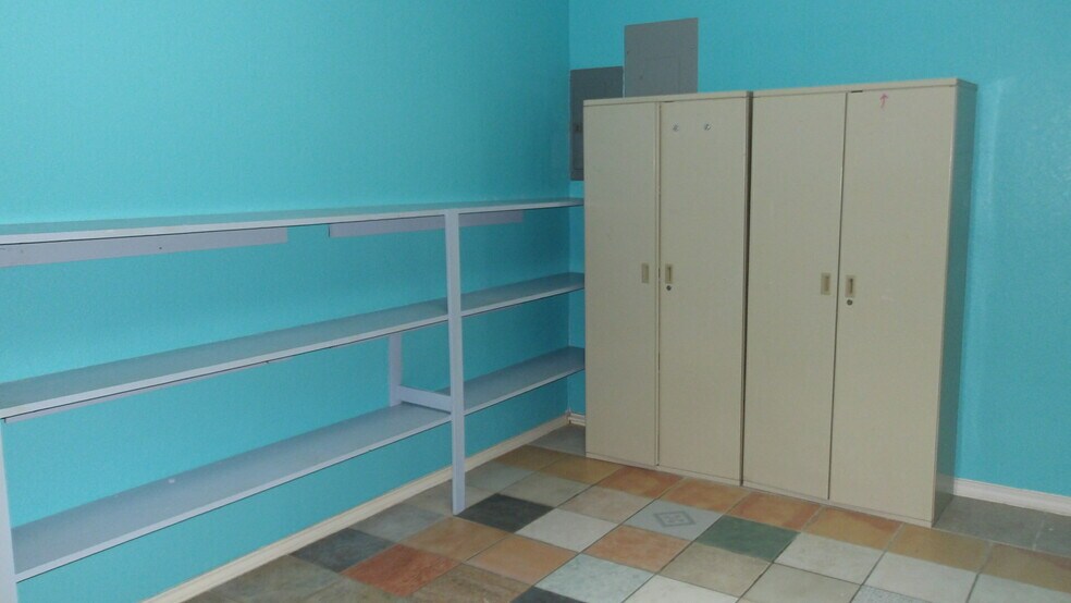 More Photos Of 505 Texas 100, Port Isabel Freestanding For Lease
