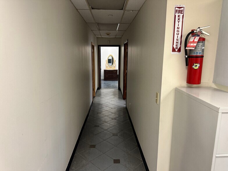 More Photos Of 4865 Arthur Kill Rd, Staten Island Warehouse For Sale