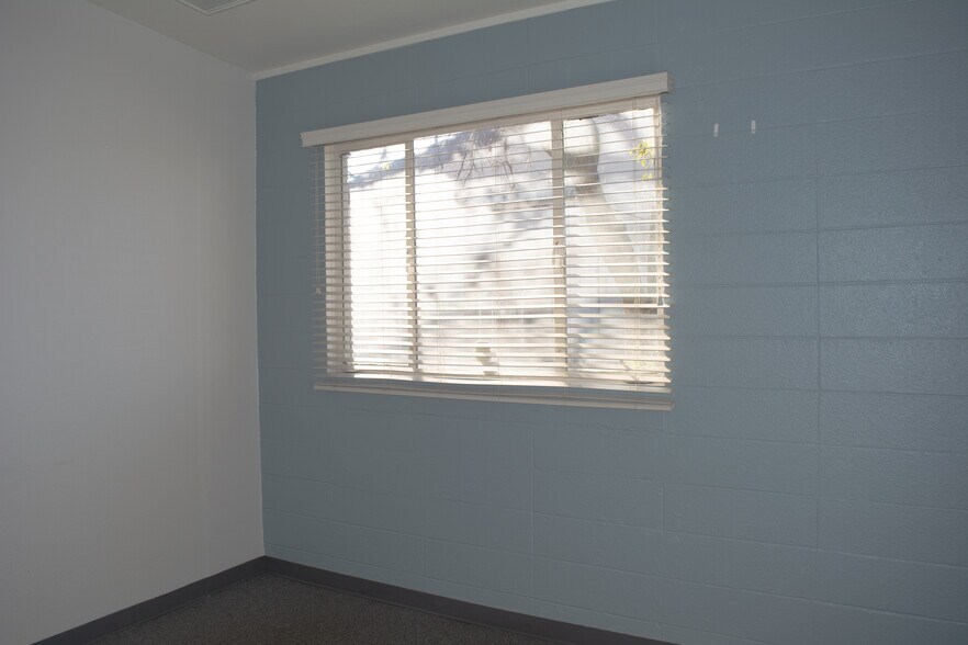 More Photos Of 5930 Price Ave, Mcclellan Office For Lease