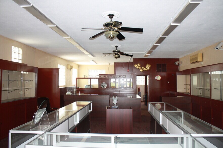 More Photos Of 3228 Post Rd, Warwick Freestanding For Lease