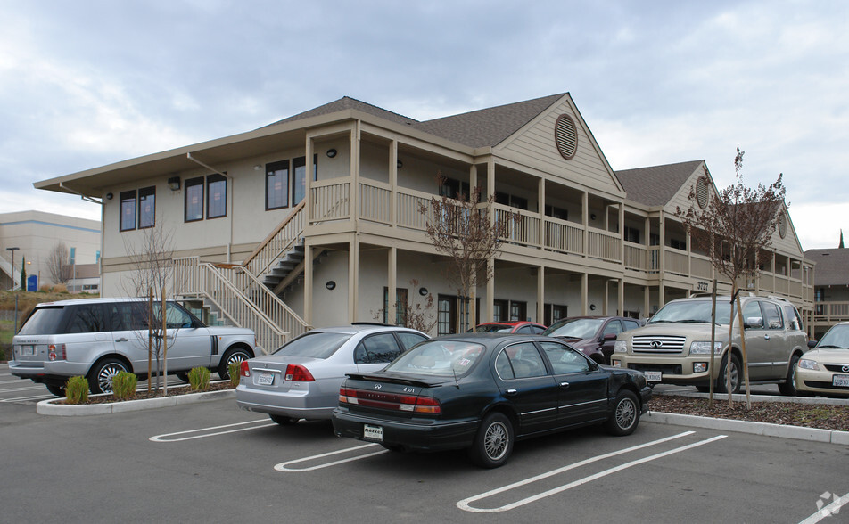 Primary Photo Of 3727 Sunset Ln, Antioch Medical For Lease