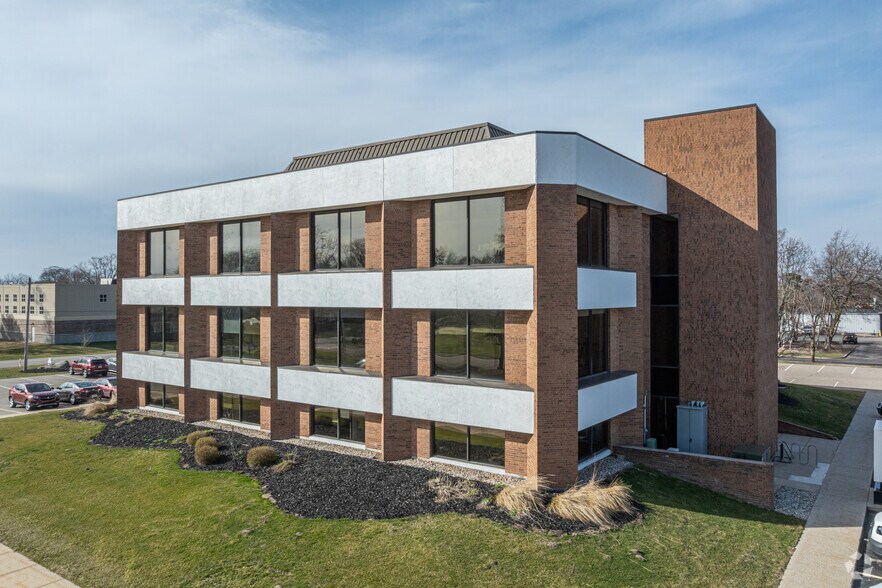 More Photos Of , Holland Office For Sale