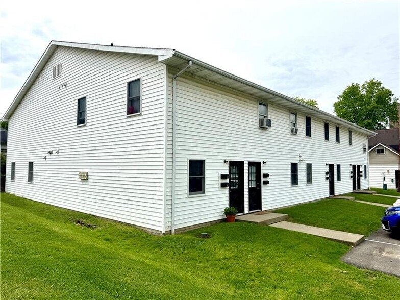 More Photos Of 250 E Water St, Slippery Rock Apartments For Sale