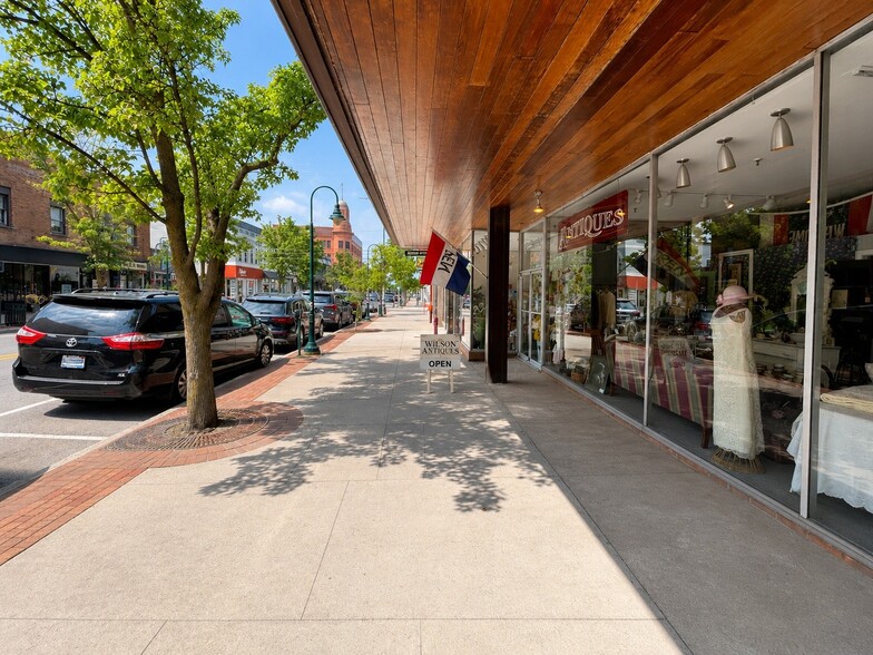 More Photos Of 123 S Union St, Traverse City Freestanding For Sale