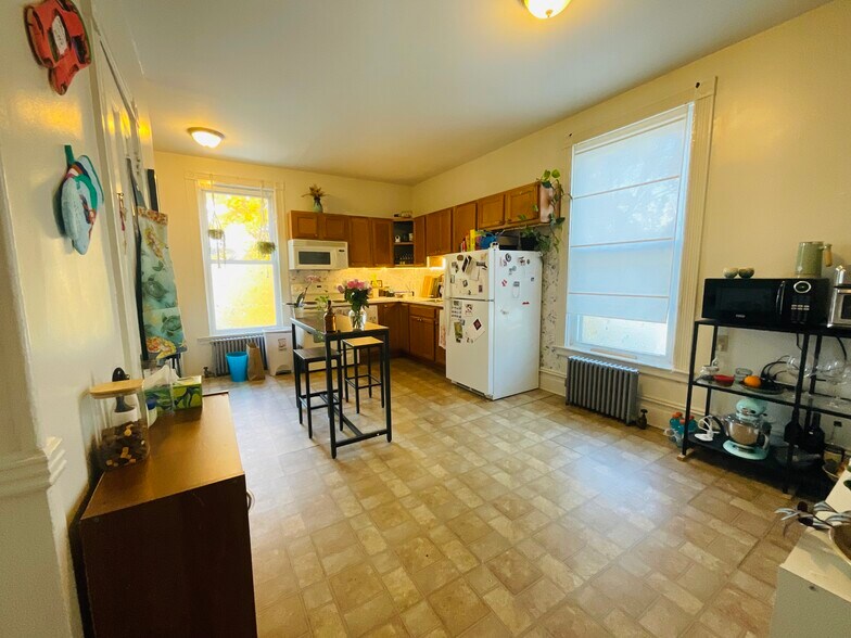 More Photos Of 179 1st St, Pittsfield Office Residential For Sale