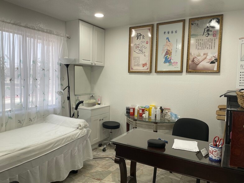 More Photos Of 3097 S Decatur Blvd, Las Vegas Office Residential For Sale