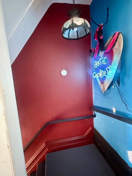 More Photos Of 220 Main St, Saugerties Storefront Retail Residential For Sale