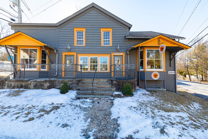 More Photos Of 2404 Salt Point Tpke, Clinton Corners Office For Lease