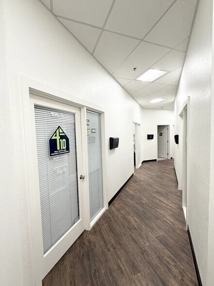 More Photos Of 428 S Gilbert Rd, Gilbert Office For Lease
