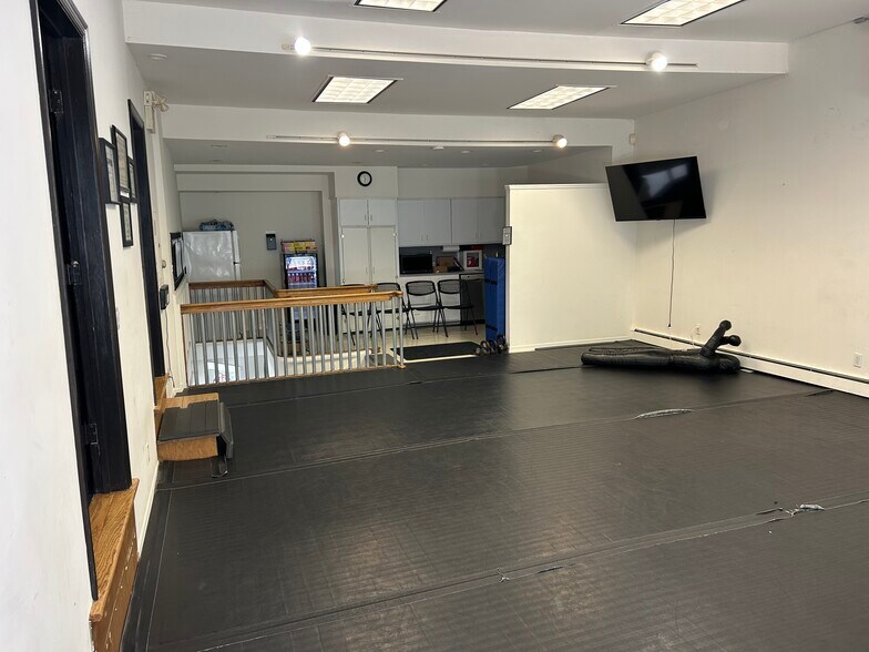 More Photos Of 35 Belden Pl, Montclair Loft Creative Space For Sale