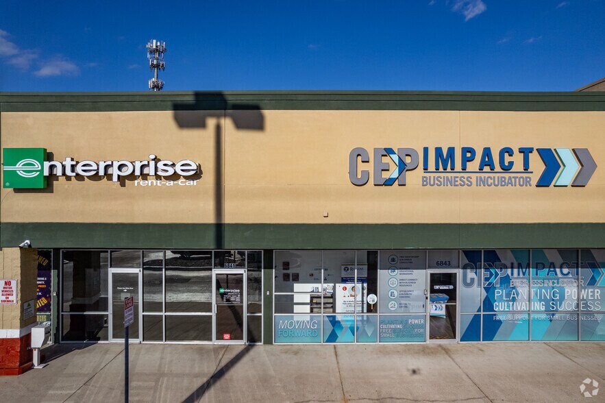 More Photos Of 6830-6855 SE Maricamp Rd, Ocala General Retail For Lease