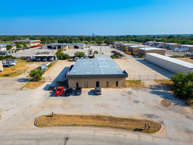 More Photos Of 926 Energy Dr, Abilene Warehouse For Lease
