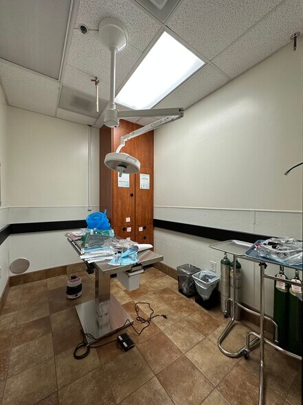 More Photos Of 15-301 Ranch Dr, Milpitas Unknown For Lease