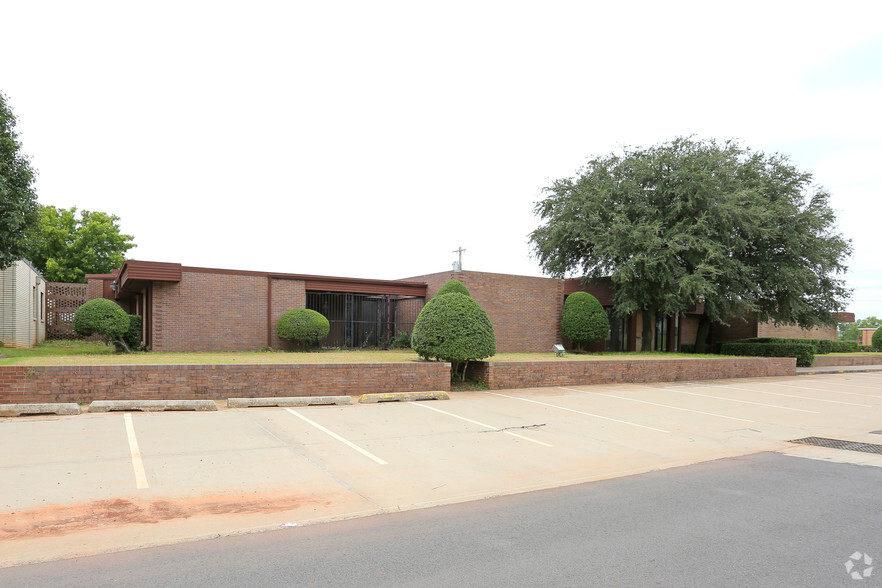 Primary Photo Of 18 NE 53rd St, Oklahoma City Office For Sale