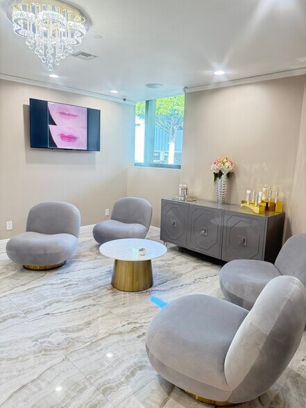 More Photos Of 435 N Roxbury Dr, Beverly Hills Coworking Space
