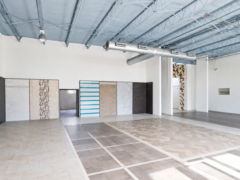 More Photos Of 455 E 10th Ave, Hialeah Warehouse For Sale