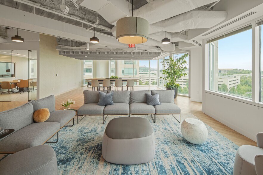 More Photos Of 6903 Rockledge Dr, Bethesda Unknown For Lease