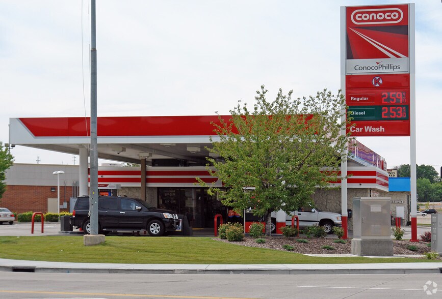 More Photos Of 1055 W Riverdale Rd, Riverdale General Retail For Sale