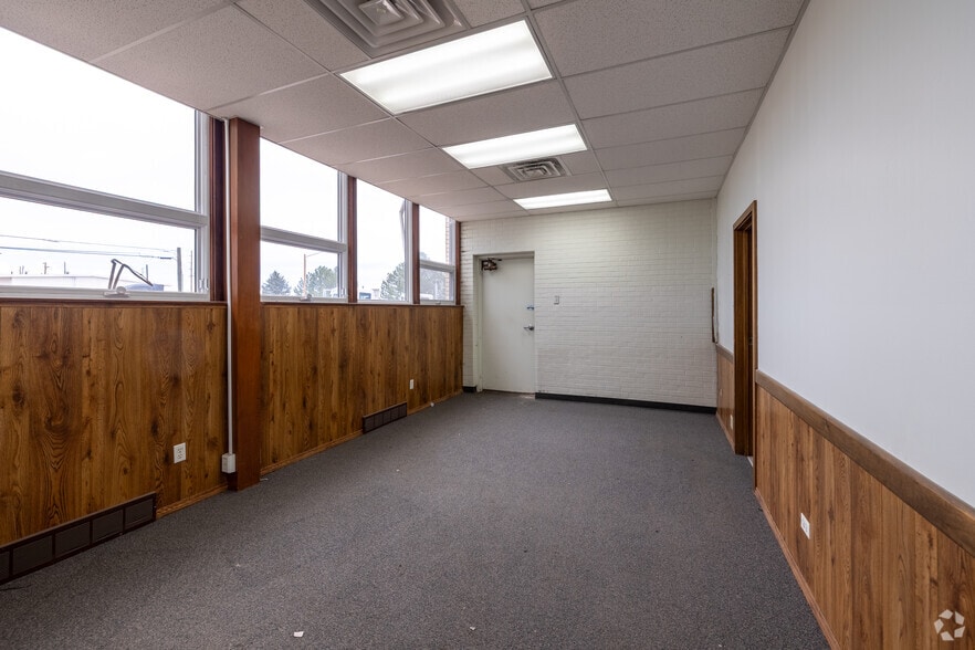 More Photos Of 450 25th St, Greeley Manufacturing For Sale