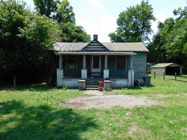 More Photos Of 530 Summit dr, South Boston Warehouse For Sale