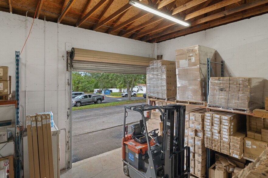 More Photos Of 5149 Mariner Blvd, Spring Hill Flex For Sale