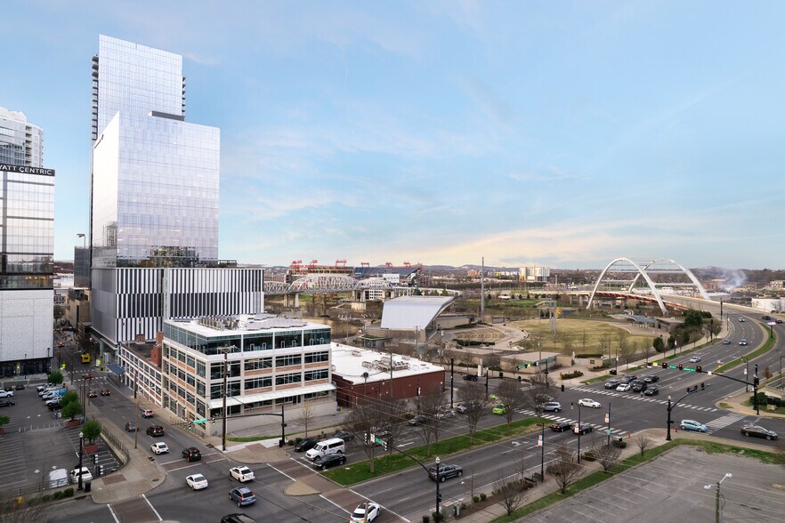 More Photos Of 300 2nd Ave S, Nashville Office For Sale